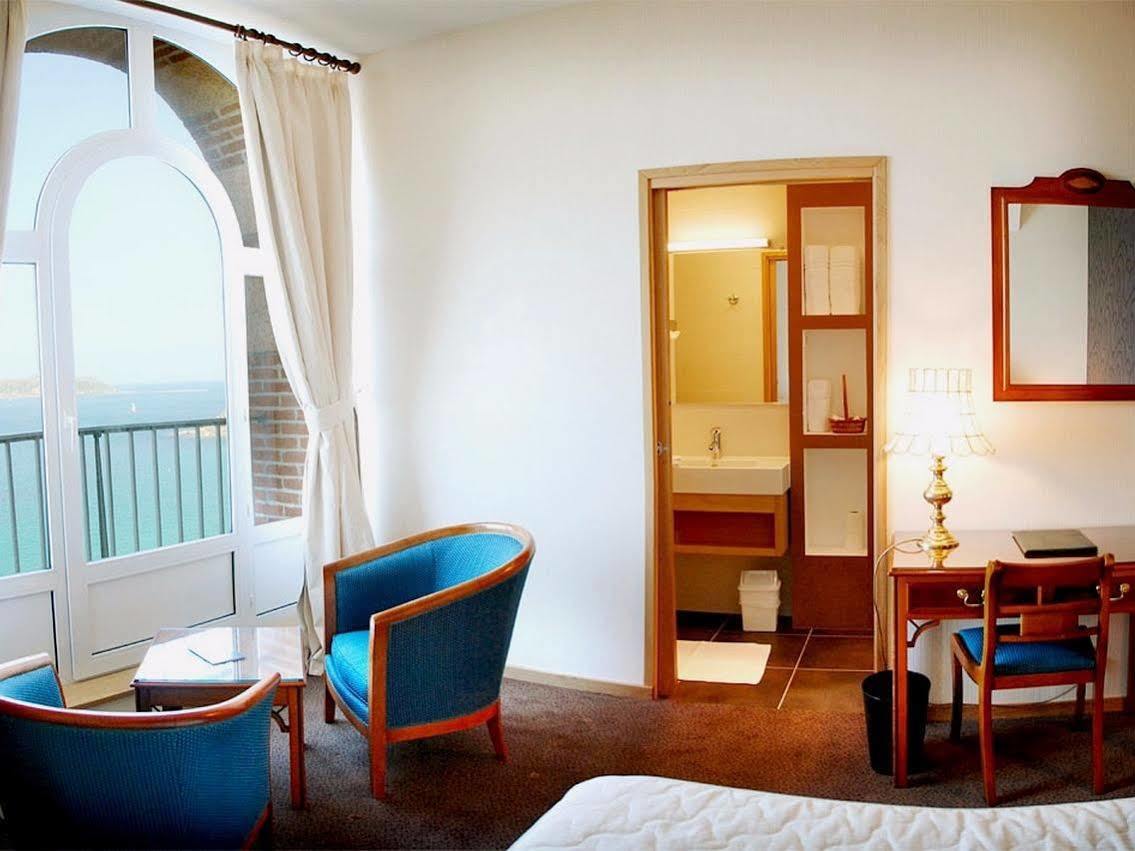 Le Manoir Du Sphinx Hotel เปโรส กีเรค ภายนอก รูปภาพ